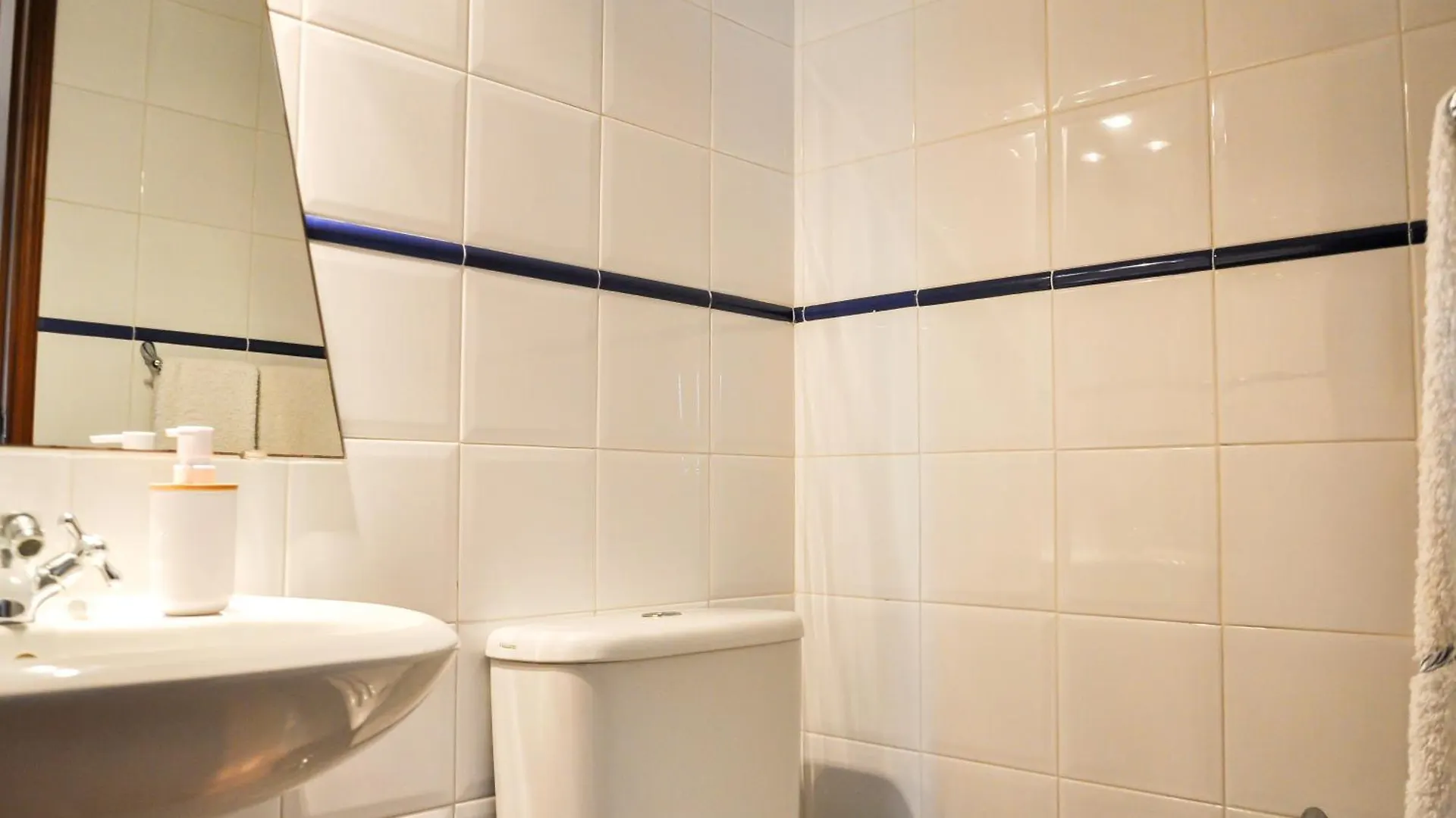 Senhora da Luz Espiche Living 빌라